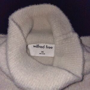 Wilfred Free Soft Cream Turtleneck Sweater